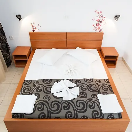 Апартаменты Apartament Duplex Marinn Костинешти